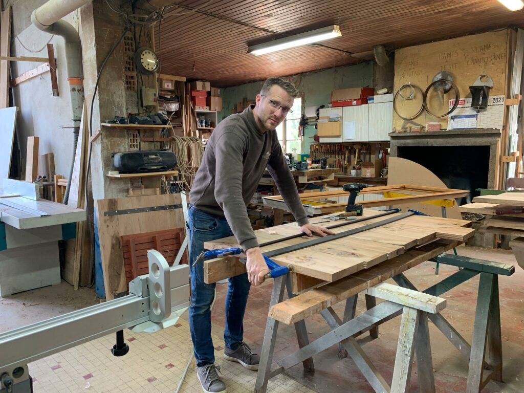 MENUISIER EBENISTE MULTI-MATERIAUX H/F